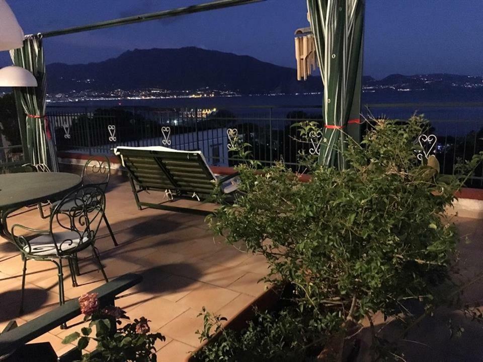 La Casa Di Marcello Apartment Torre Annunziata Luaran gambar
